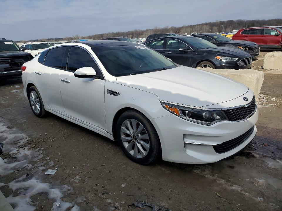 Продажа на аукционе авто 2016 Kia Optima, vin: 5XXGU4L38GG004841, номер лота: 75931205