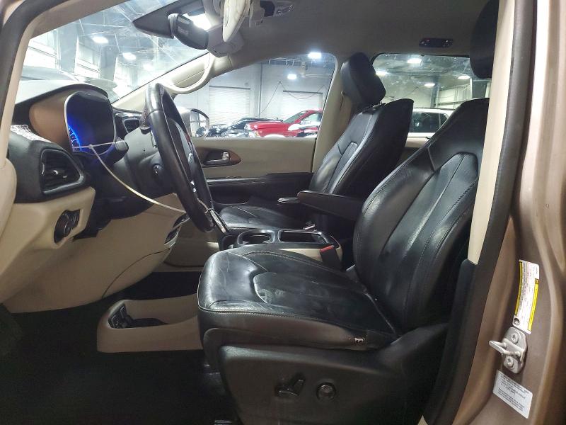 75483715 :رقم المزاد ، 2C4RC1EG2HR628377 vin ، 2017 Chrysler Pacifica مزاد بيع