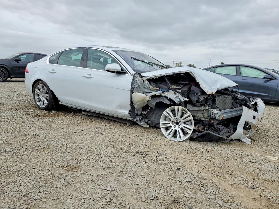 Aukcja sprzedaży 2016 Jaguar Xf, vin: SAJBD4BV9GCY13294, numer aukcji: 76963625