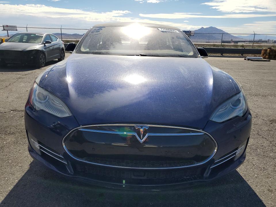 Продажа на аукционе авто 2016 Tesla Model S, vin: 5YJSA1E17GF131726, номер лота: 77596055