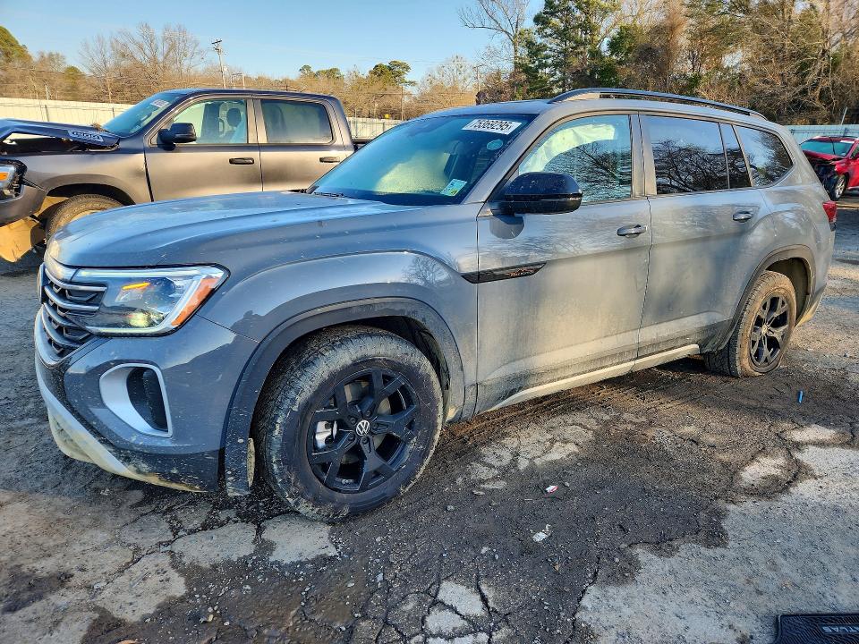 75369295 :رقم المزاد ، 1V2CR2CA8SC572842 vin ، 2025 Volkswagen Atlas مزاد بيع