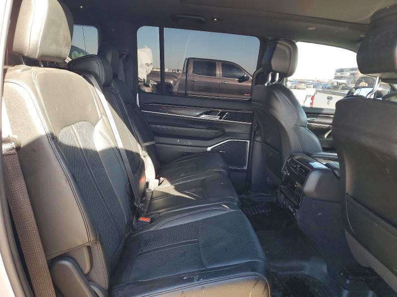 Продажа на аукционе авто 2024 Jeep Wagoneer, vin: 1C4SJVAP3RS121329, номер лота: 77890625