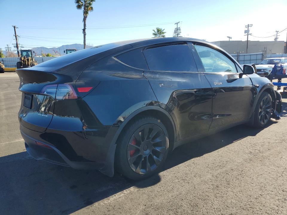 76233435 :رقم المزاد ، 7SAYGDEE3PF882001 vin ، 2023 Tesla Model Y مزاد بيع
