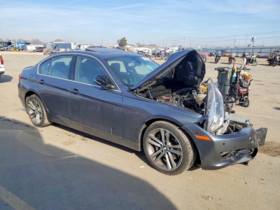 2015 Bmw 335 მანქანა იყიდება აუქციონზე, vin: WBA3B9G52FNR93958, აუქციონის ნომერი: 76391155