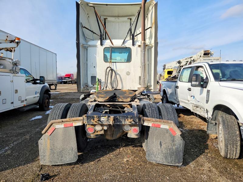 77495635 :رقم المزاد ، 1XPBA48X2GD339682 vin ، 2016 Peterbilt Tractor 579 مزاد بيع