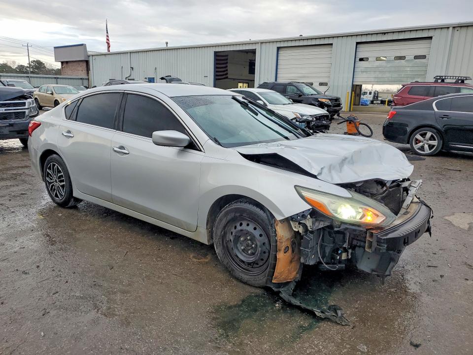 Продажа на аукционе авто 2017 Nissan Altima, vin: 1N4AL3AP7HC293839, номер лота: 78786585