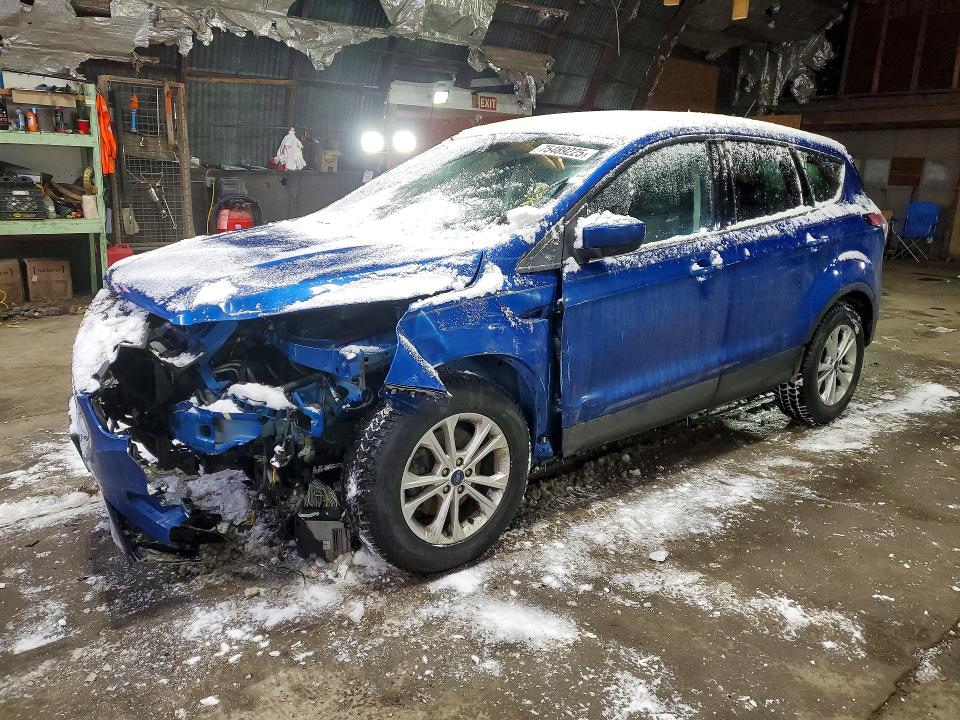 2017 Ford Escape მანქანა იყიდება აუქციონზე, vin: 1FMCU0G99HUE28915, აუქციონის ნომერი: 69571926