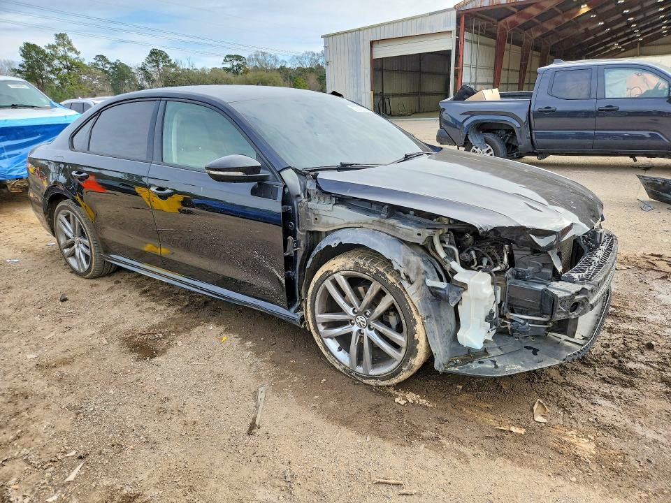 Продажа на аукционе авто 2018 Volkswagen Passat, vin: 1VWAA7A37JC022352, номер лота: 77577115