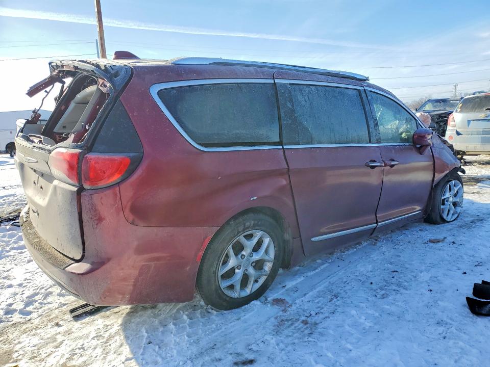 76440405 :رقم المزاد ، 2C4RC1BG5HR509632 vin ، 2017 Chrysler Pacifica مزاد بيع