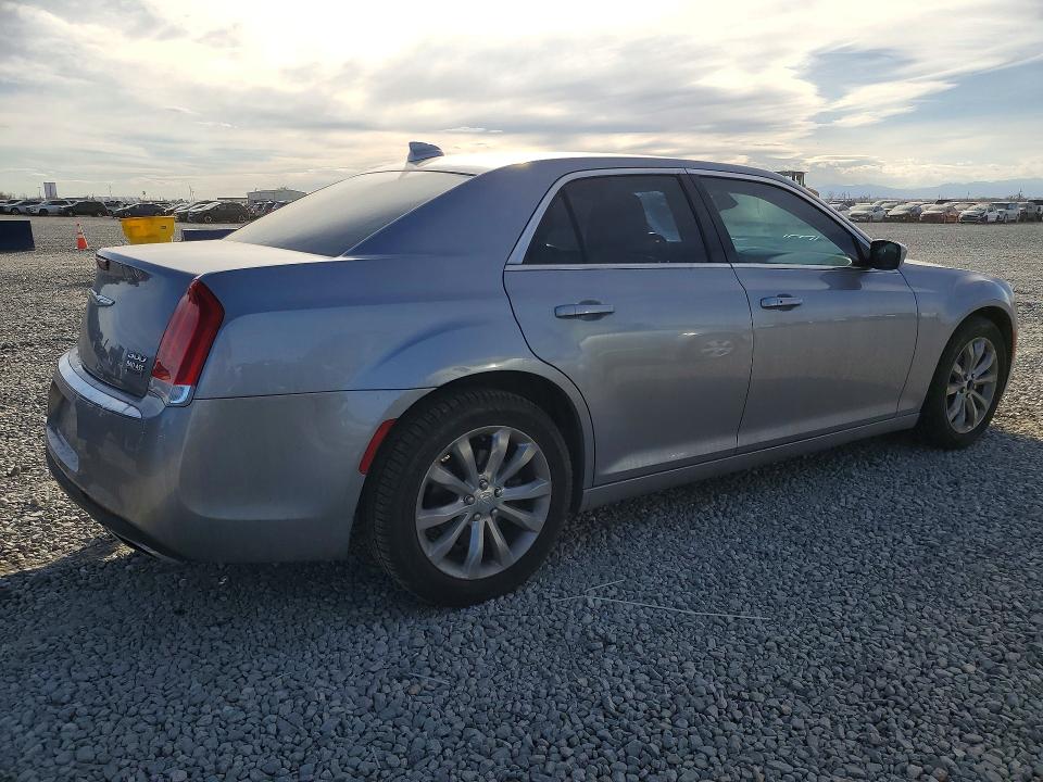 Продажа на аукционе авто 2017 Chrysler 300, vin: 2C3CCARG0HH567914, номер лота: 76522795