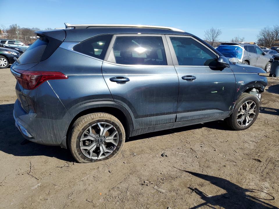 Продажа на аукционе авто 2023 Kia Seltos, vin: KNDERCAA2P7404035, номер лота: 75688375