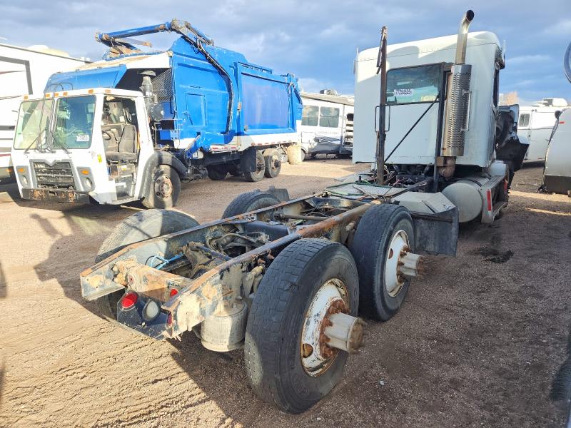 Продажа на аукционе авто 2000 Freightliner Conventional, vin: 1FUYSSEB5YLB74915, номер лота: 77254525