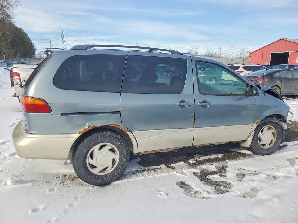 78651715 :رقم المزاد ، 4T3ZF13C4YU273211 vin ، 2000 Toyota Sienna مزاد بيع
