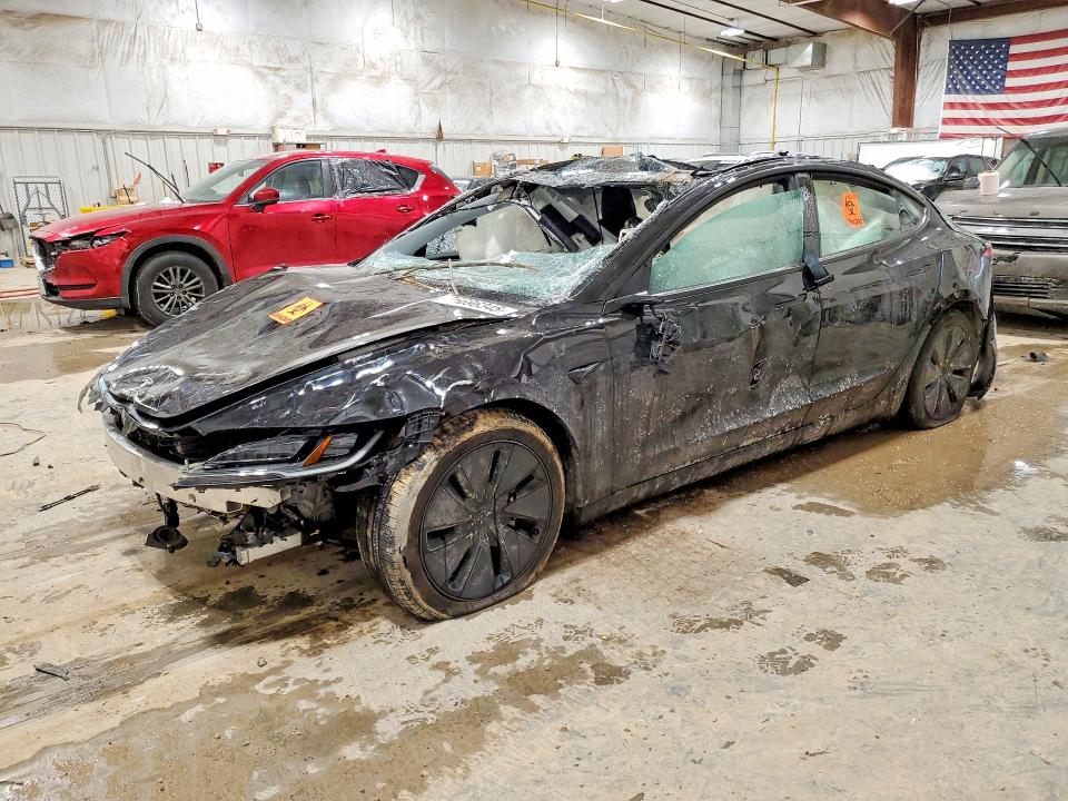 Auction sale of the 2025 Tesla Model 3, vin: 5YJ3E1EB2SF981032, lot number: 75696345