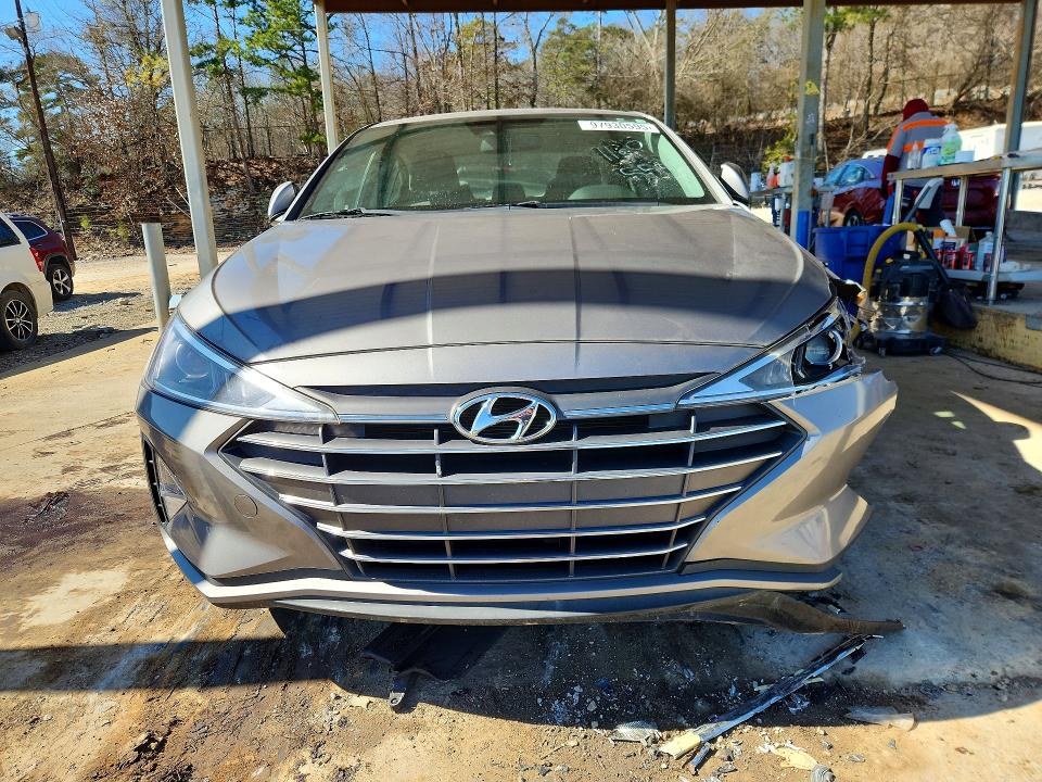2020 Hyundai Elantra მანქანა იყიდება აუქციონზე, vin: KMHD74LF1LU105532, აუქციონის ნომერი: 97930595