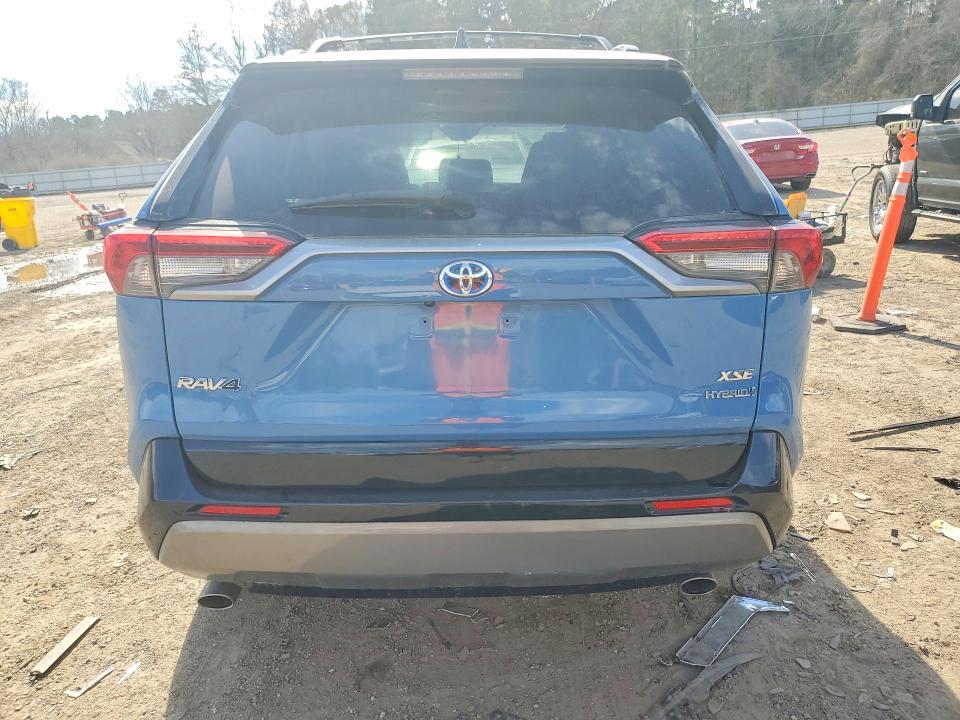 75741895 :رقم المزاد ، 4T3E6RFV6NU093928 vin ، 2022 Toyota Rav4 مزاد بيع