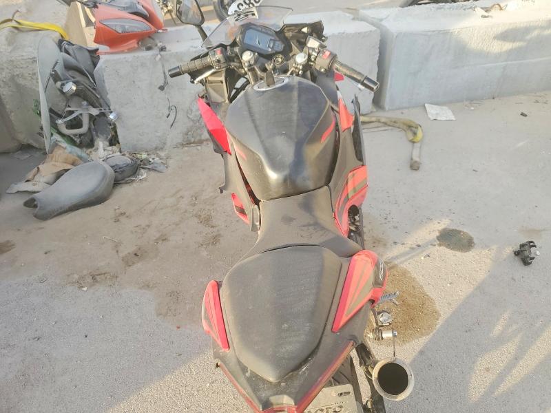 76967025 :رقم المزاد ، ML5EXGG11SDA54912 vin ، 2025 Kawasaki Ex500 مزاد بيع