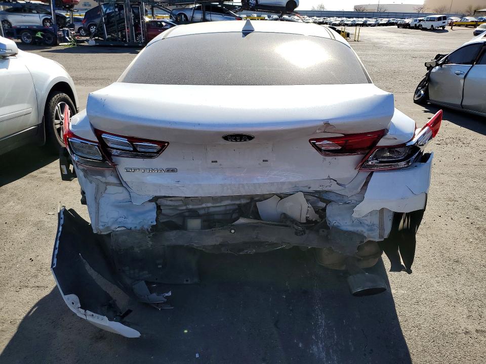 Продаж на аукціоні авто 2018 Kia Optima, vin: 5XXGT4L39JG196085, номер лоту: 76243875