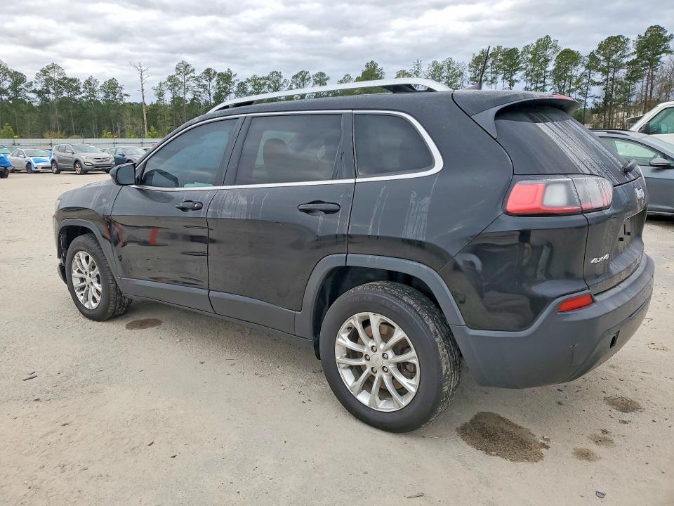 77950645 :رقم المزاد ، 1C4PJMCBXKD121730 vin ، 2019 Jeep Cherokee مزاد بيع
