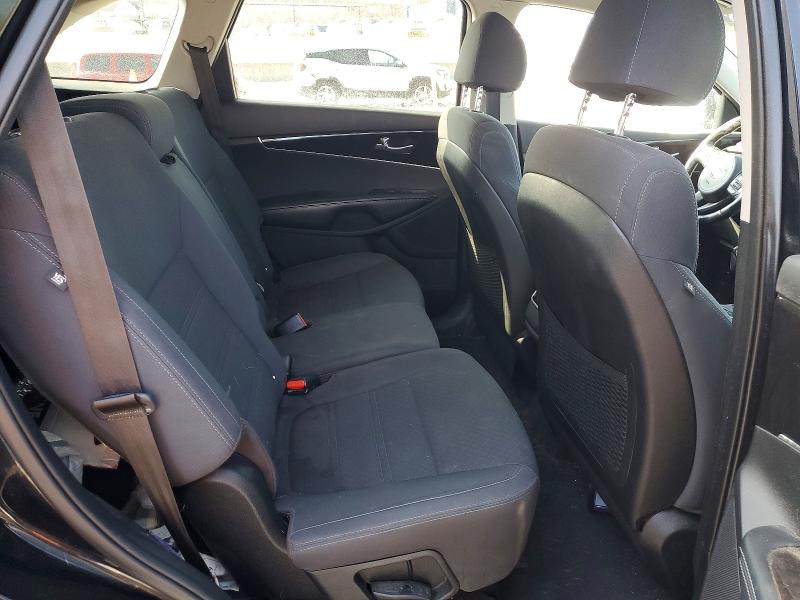 77847465 :رقم المزاد ، 5XYPG4A35JG357308 vin ، 2018 Kia Sorento مزاد بيع