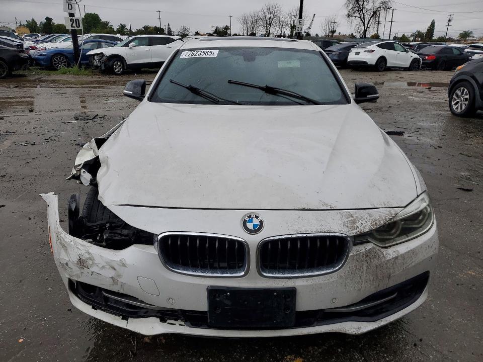 2017 Bmw 330 მანქანა იყიდება აუქციონზე, vin: WBA8B9C5XHK884664, აუქციონის ნომერი: 77623565