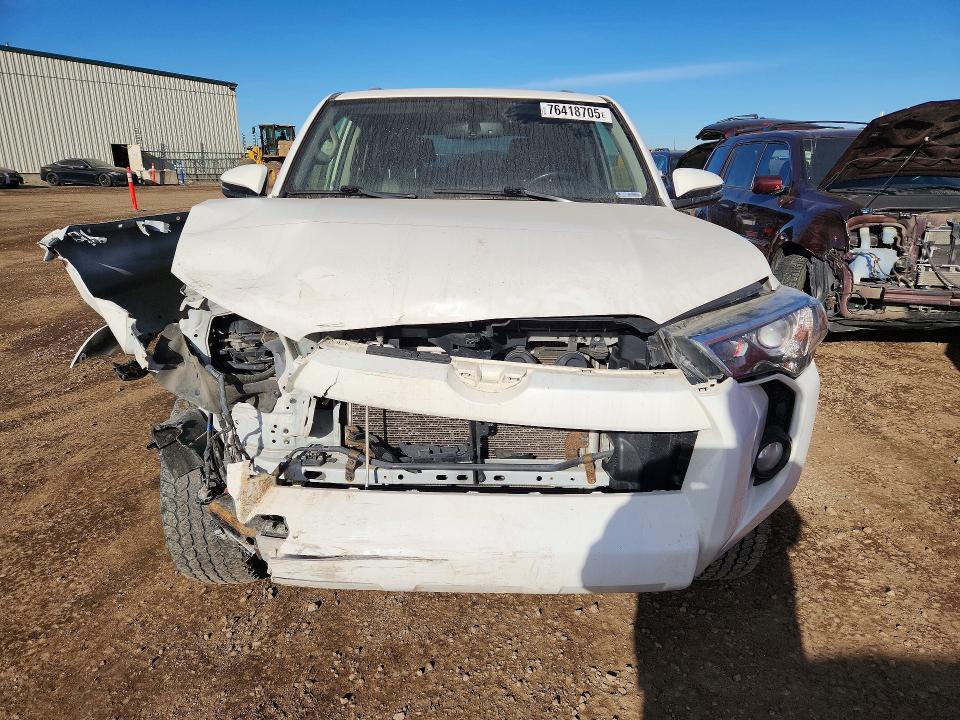 2015 Toyota 4runner მანქანა იყიდება აუქციონზე, vin: JTEBU5JR6F5258960, აუქციონის ნომერი: 76418705