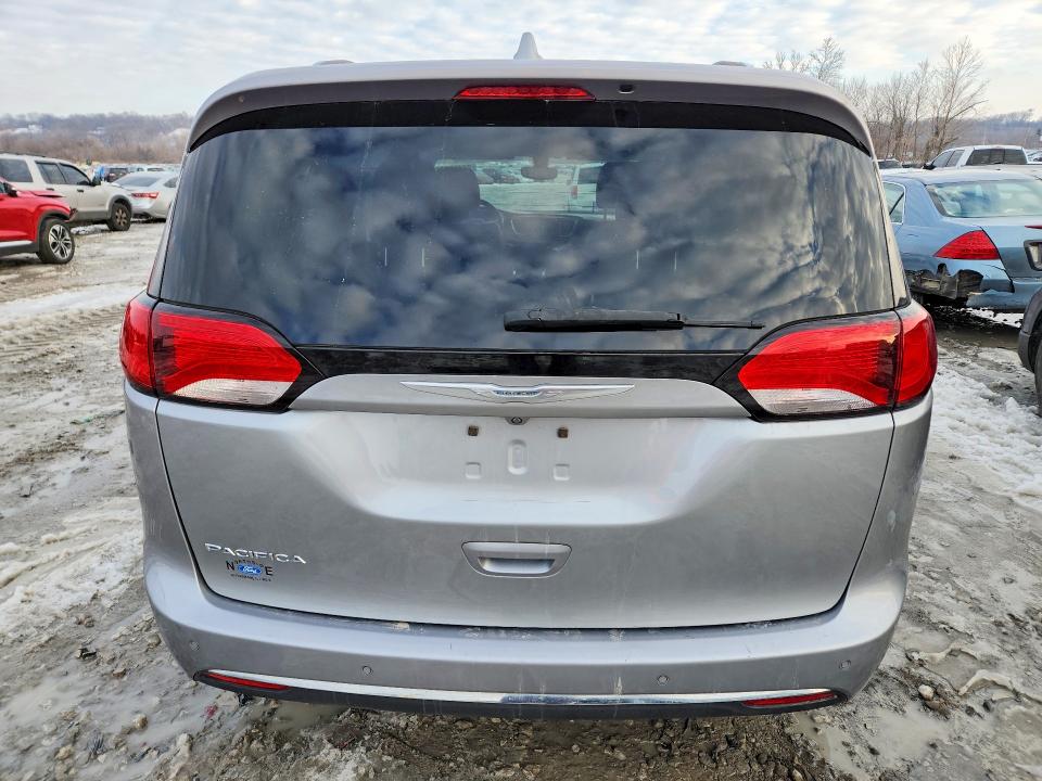 Продажа на аукционе авто 2018 Chrysler Pacifica, vin: 2C4RC1BGXJR119048, номер лота: 74419805