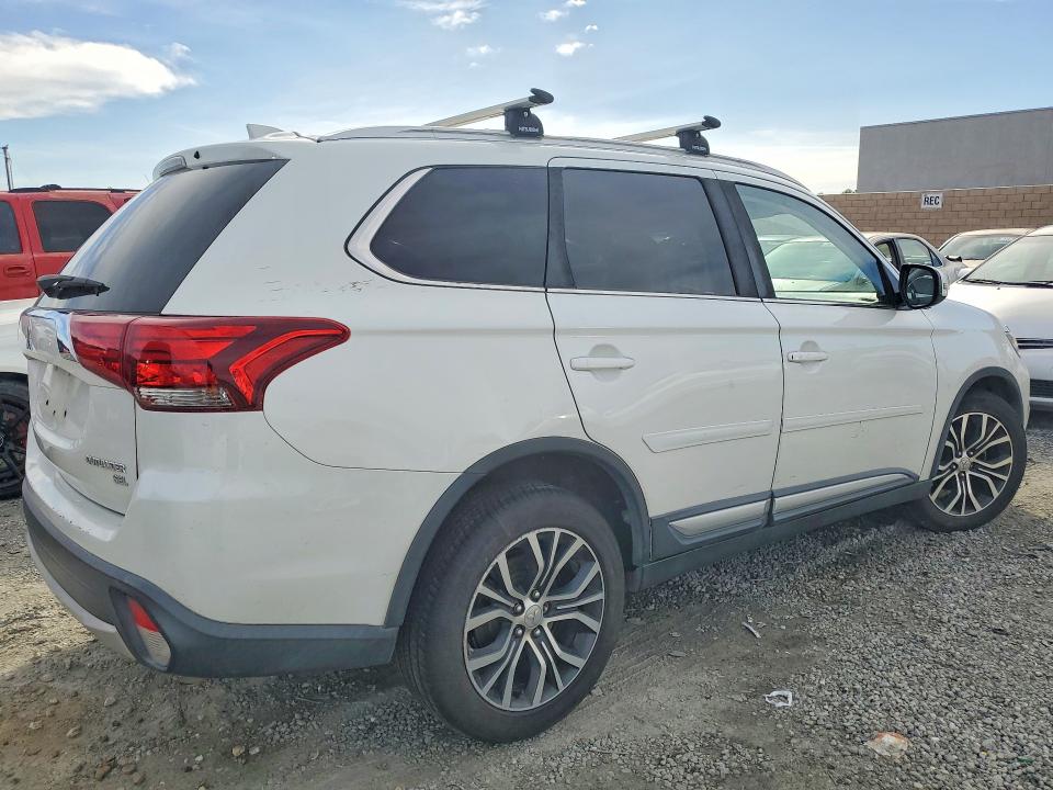 Auction sale of the 2018 Mitsubishi Outlander, vin: JA4AD3A32JZ022785, lot number: 78338225