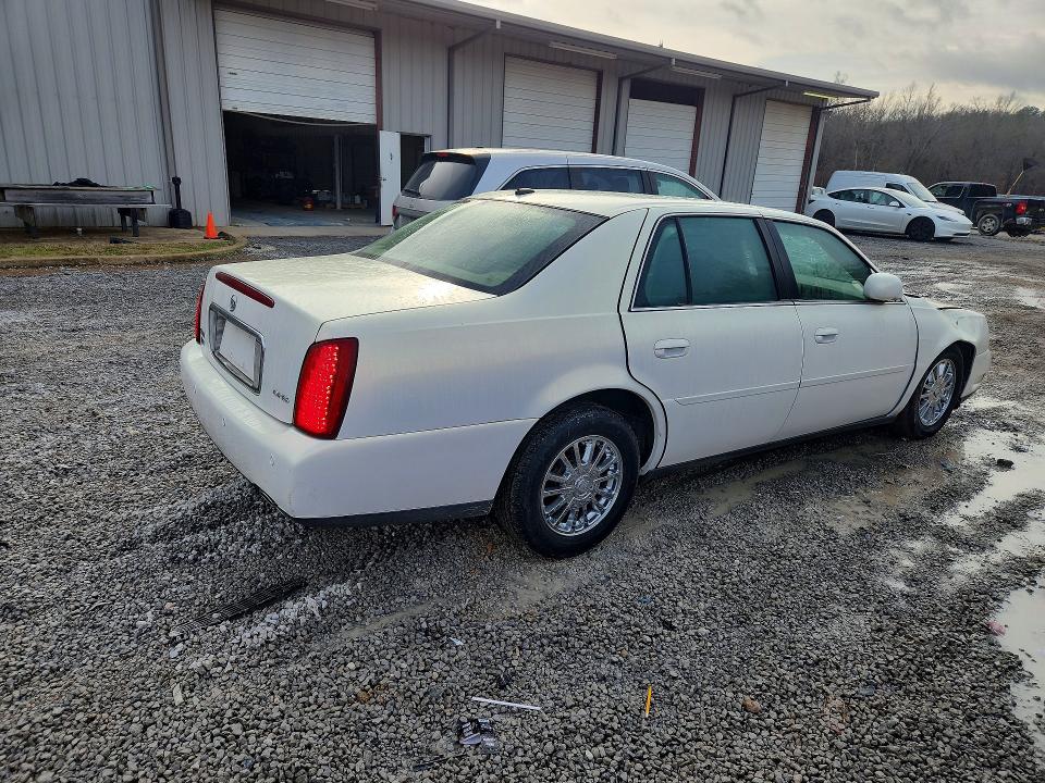 76018655 :رقم المزاد ، 1G6KE54Y95U177057 vin ، 2005 Cadillac Deville Dh مزاد بيع