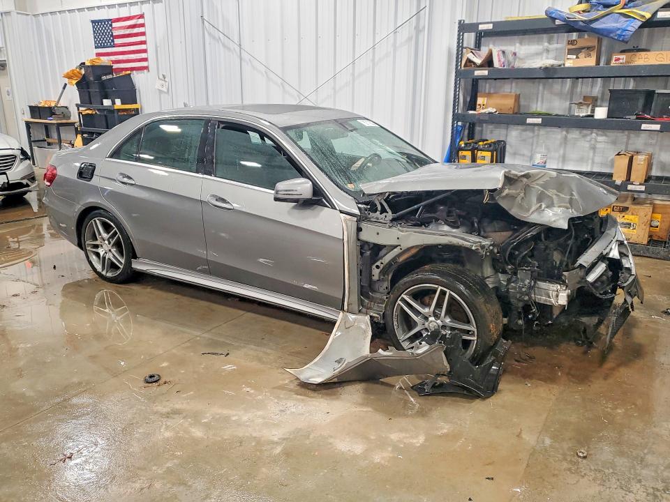 76711805 :رقم المزاد ، WDDHF8JB0FB144313 vin ، 2015 Mercedes-benz E مزاد بيع