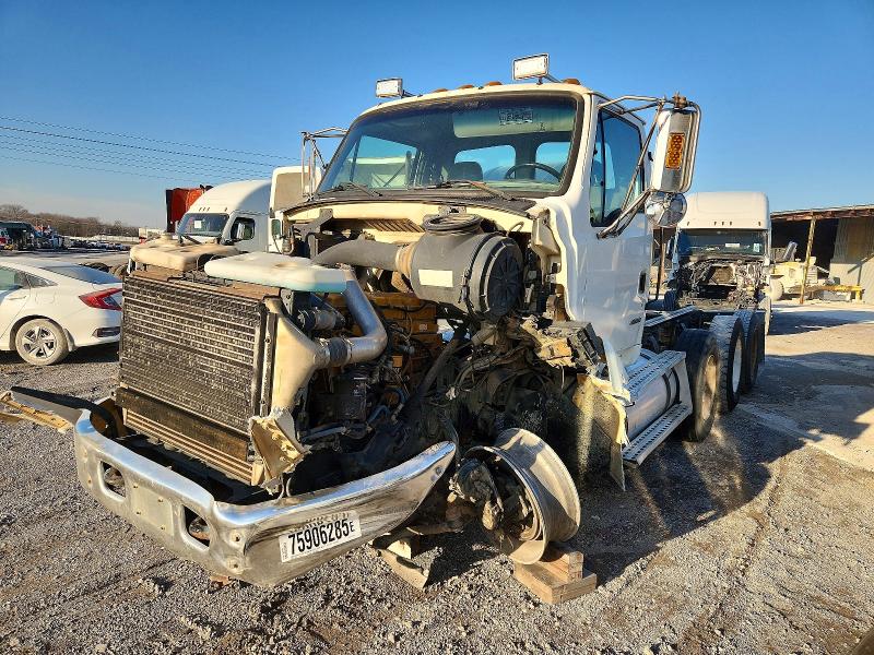 Продажа на аукционе авто 2000 Sterling Truck Lt, vin: 2FWYFWEB3YAB42909, номер лота: 75906285