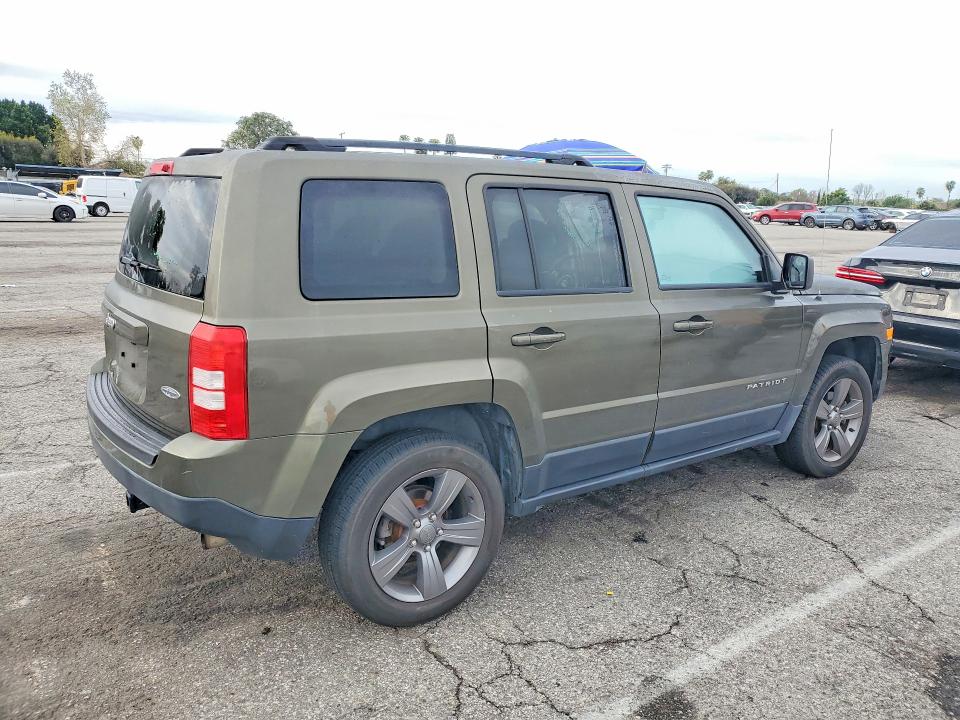78165645 :رقم المزاد ، 1C4NJRFBXFD356795 vin ، 2015 Jeep Patriot مزاد بيع