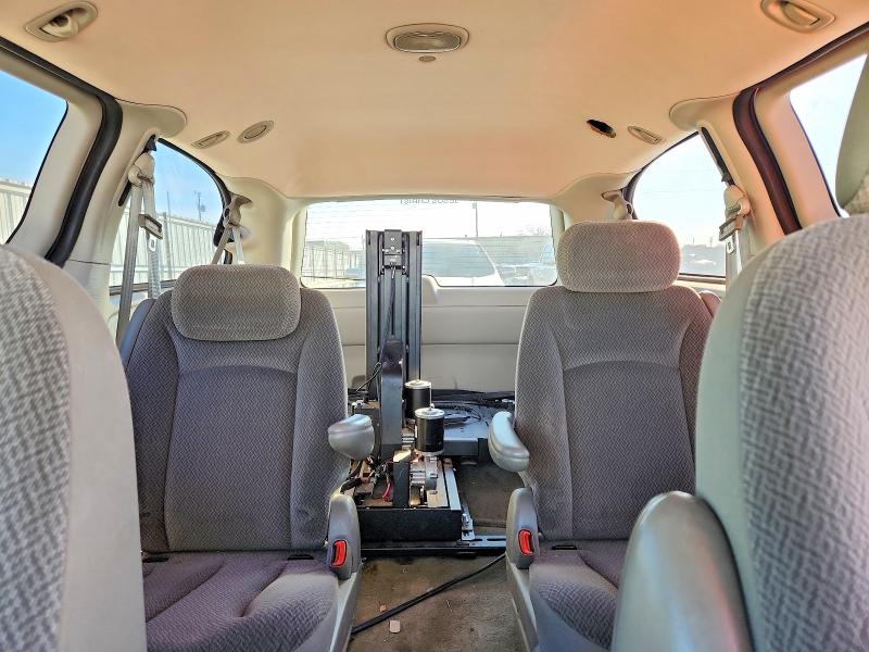 2005 Chrysler Town & Country მანქანა იყიდება აუქციონზე, vin: 2C4GP44R55R520248, აუქციონის ნომერი: 78470155