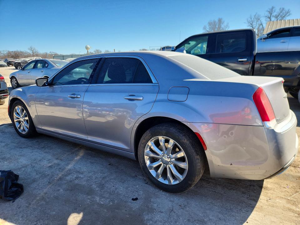 78495635 :رقم المزاد ، 2C3CCARG2HH521968 vin ، 2017 Chrysler 300 مزاد بيع
