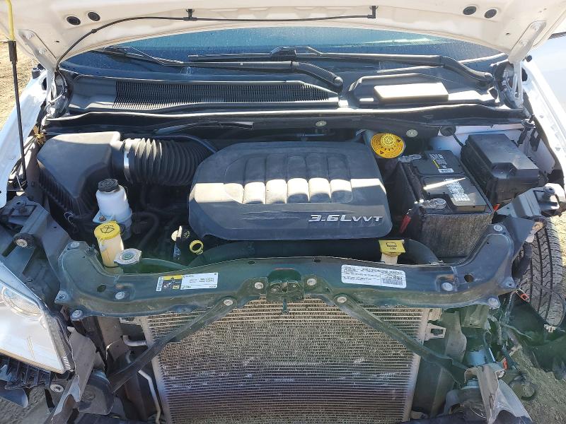 77399735 :رقم المزاد ، 2C4RC1BG3GR208369 vin ، 2016 Chrysler Town & Country مزاد بيع