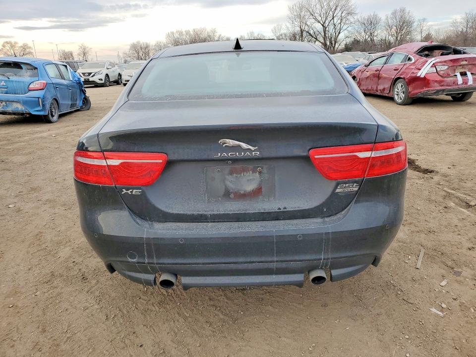 Auction sale of the 2018 Jaguar Xe, vin: SAJAJ4FX4JCP27771, lot number: 77033625
