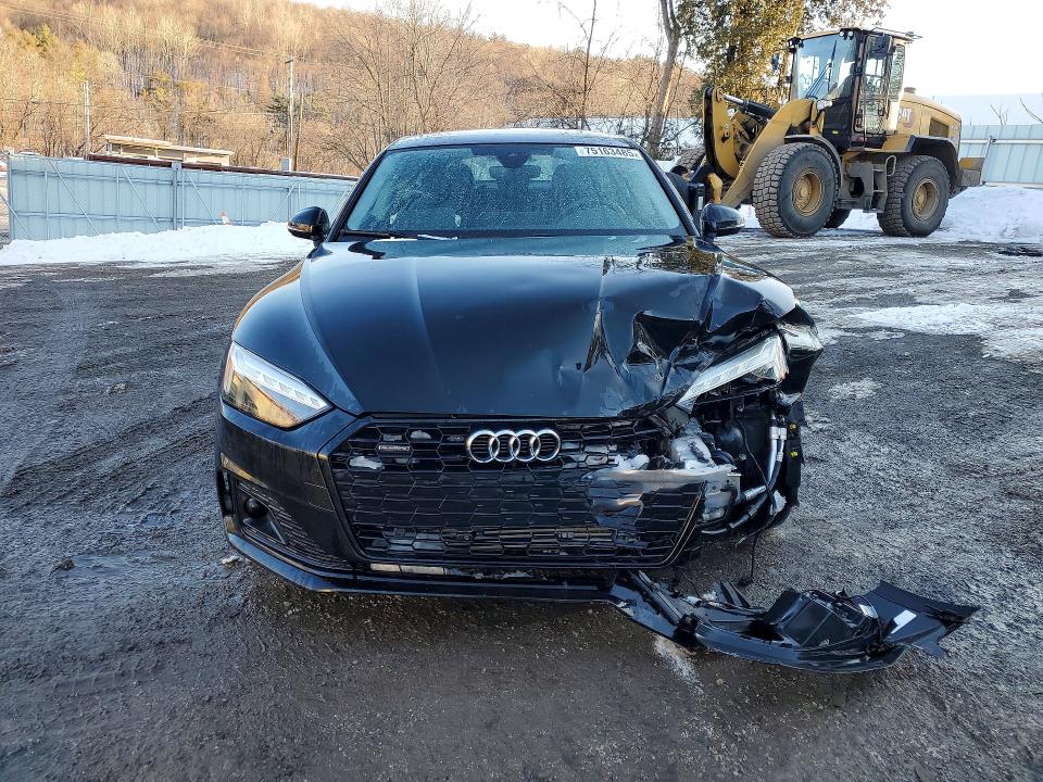 75163485 :رقم المزاد ، WAUCBCF57NA027156 vin ، 2022 Audi A5 مزاد بيع
