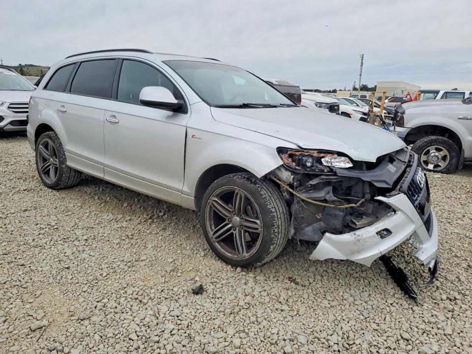 76875155 :رقم المزاد ، WA1DGAFE9FD029210 vin ، 2015 Audi Q7 مزاد بيع