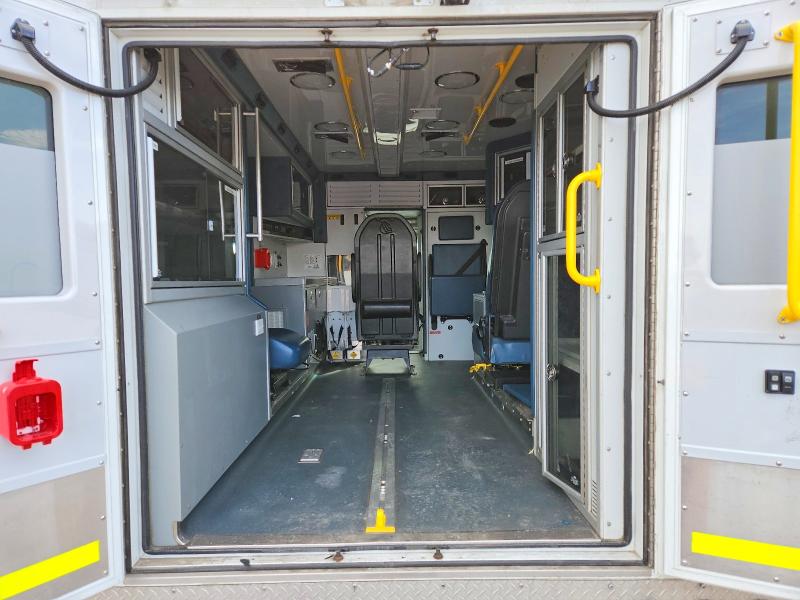 76557215 :رقم المزاد ، 1GB3GSCG4K1243518 vin ، 2019 Chevrolet 3500 E/c I مزاد بيع