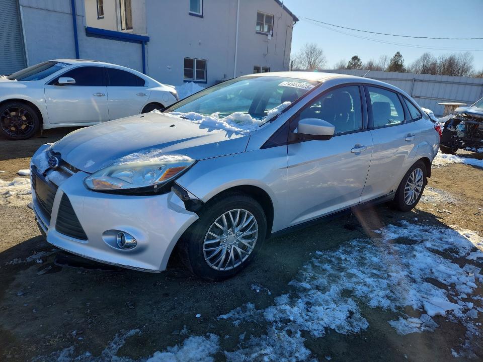 Продажа на аукционе авто 2012 Ford Focus, vin: 1FAHP3F24CL213082, номер лота: 74953925