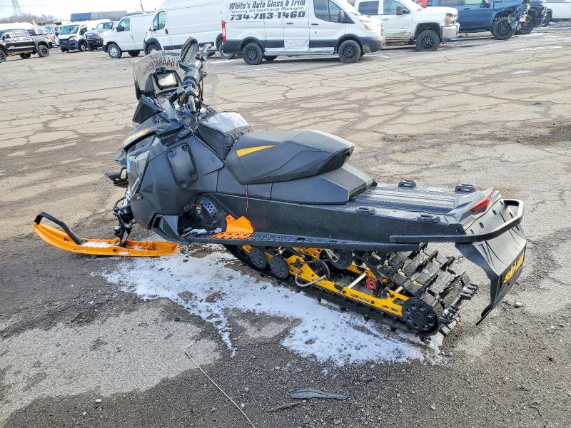 78448425 :رقم المزاد ، 2BPSUFEA2EV000409 vin ، 2014 Ski-doo Ski-doo مزاد بيع