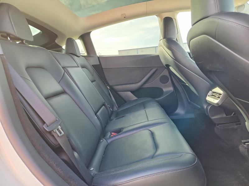 2022 Tesla Model Y მანქანა იყიდება აუქციონზე, vin: 7SAYGDEE0NA015844, აუქციონის ნომერი: 76980235