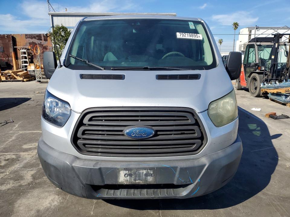 79219895 :رقم المزاد ، 1FBZX2ZG0HKA10286 vin ، 2017 Ford Transit مزاد بيع
