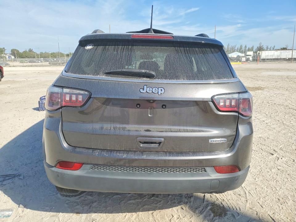 Продаж на аукціоні авто 2018 Jeep Compass, vin: 3C4NJCBB5JT256996, номер лоту: 48875996
