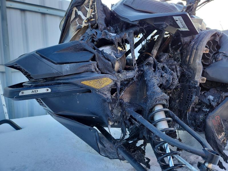 77209685 :رقم المزاد ، 2BPSURKA4KV000090 vin ، 2019 Ski-doo Snowmobile مزاد بيع