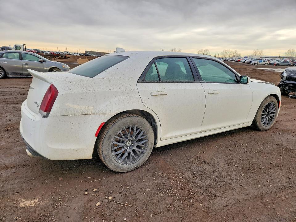 Продажа на аукционе авто 2019 Chrysler 300 S, vin: 2C3CCABG2KH731116, номер лота: 76365235