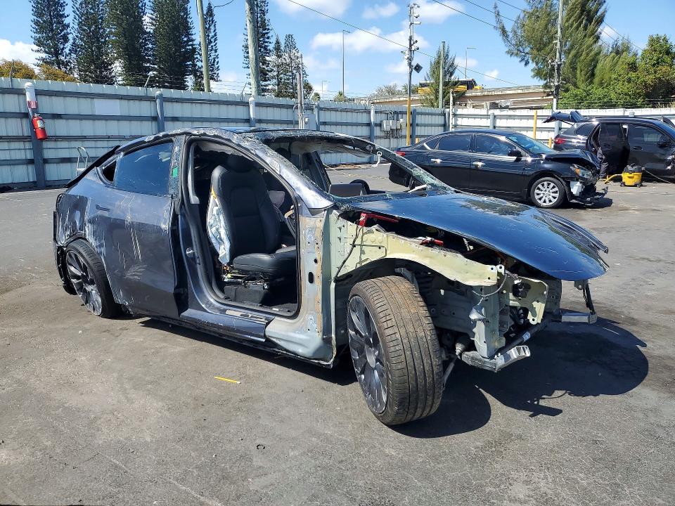 2022 Tesla Model Y მანქანა იყიდება აუქციონზე, vin: 7SAYGDEF7NF309916, აუქციონის ნომერი: 79573435