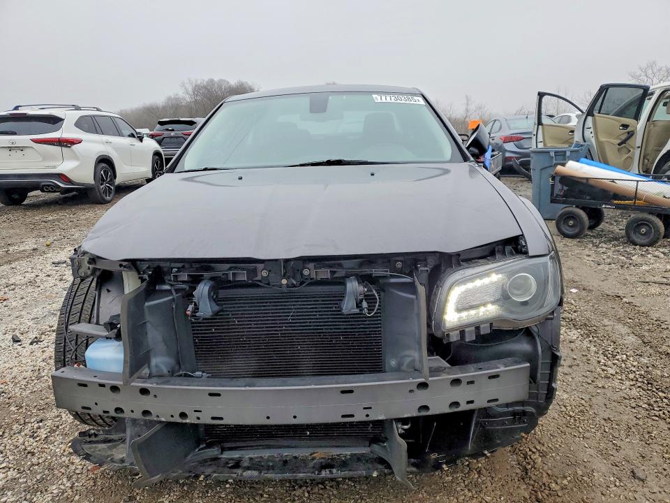 Продажа на аукционе авто 2018 Chrysler 300, vin: 2C3CCAAG7JH308192, номер лота: 77730385