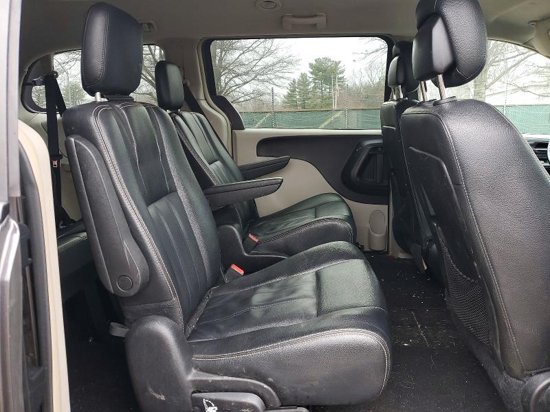 77968485 :رقم المزاد ، 2C4RC1BG4GR281492 vin ، 2016 Chrysler Town & Country مزاد بيع