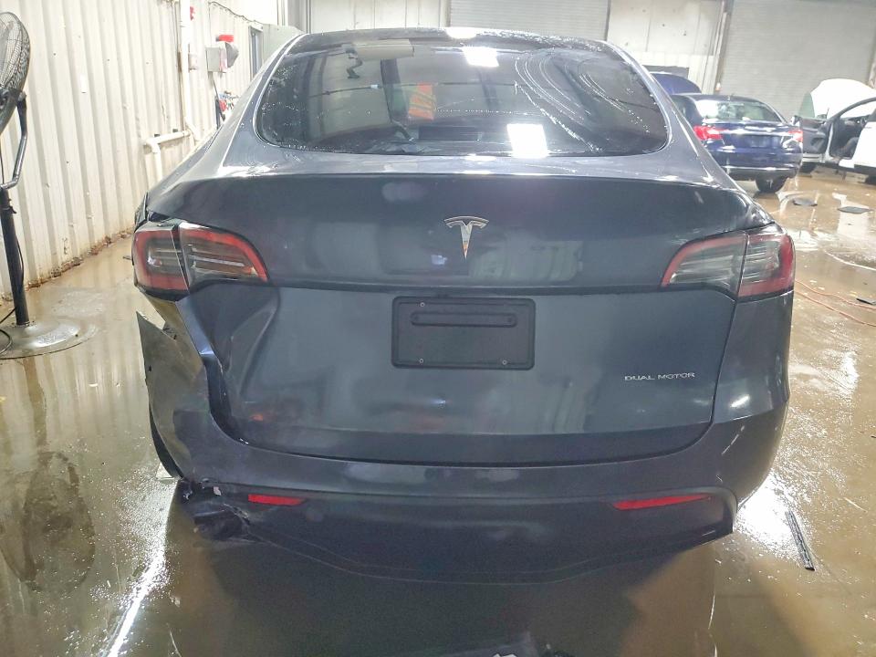 74586945 :رقم المزاد ، 7SAYGDEE4NF522670 vin ، 2022 Tesla Model Y مزاد بيع